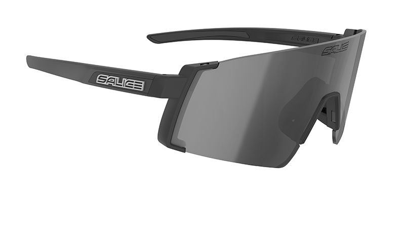 Sonnenbrille schwarz mit Glas in der Farbe schwarz